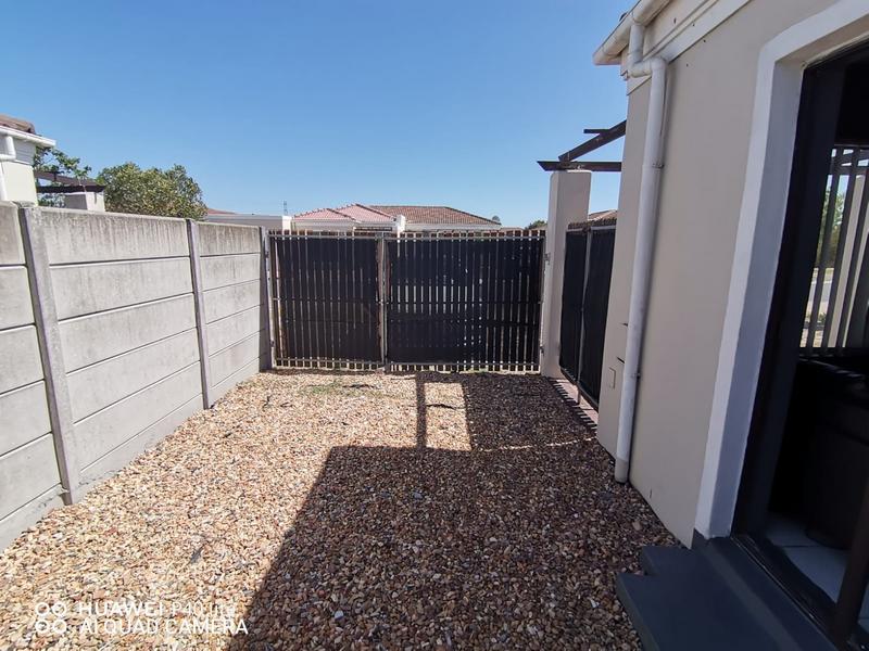 2 Bedroom Property for Sale in Highbury Western Cape